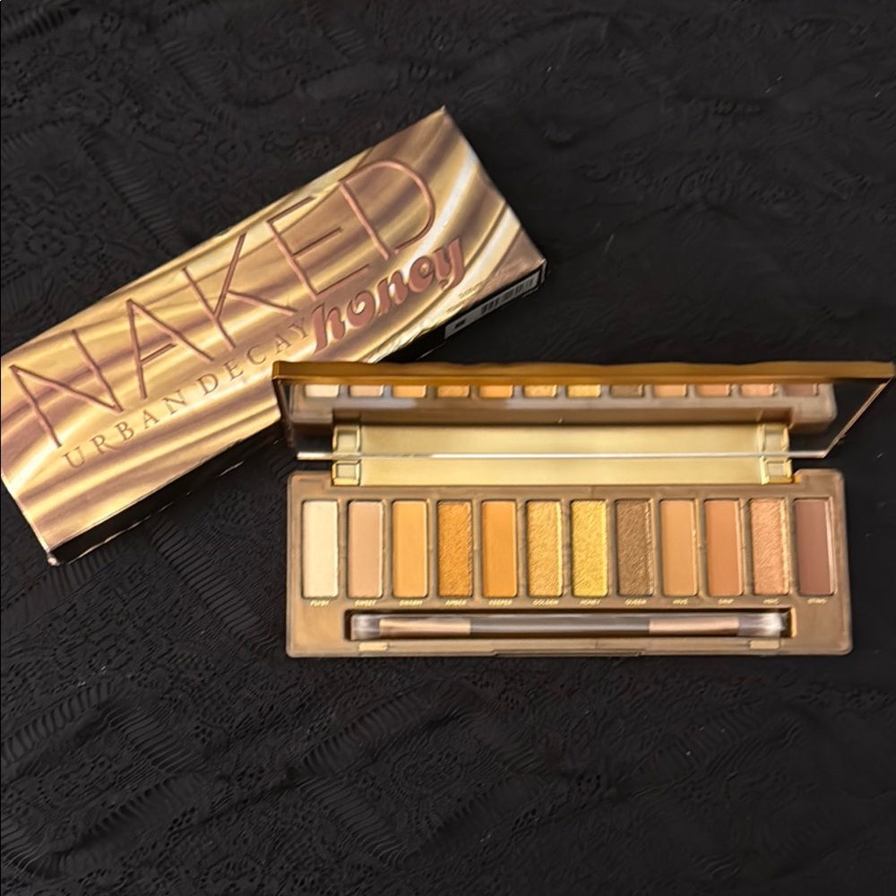 Urban Decay Naked Honey Eyeshadow Palette